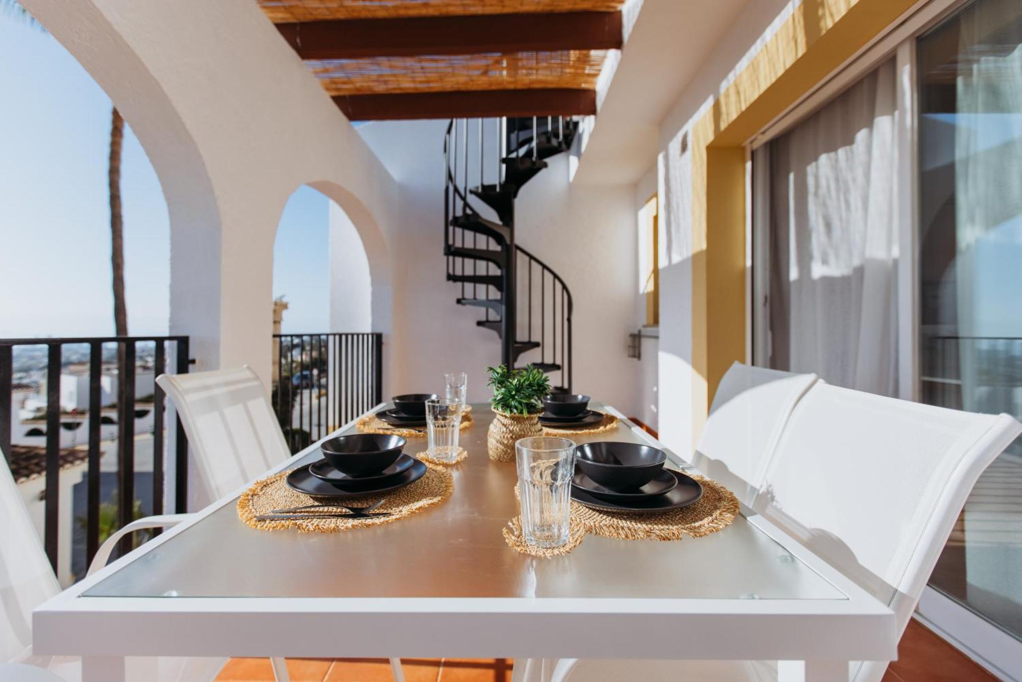 Casa Sunrise - Costa Blanca House With Rooftop, 5 Swimming Pools And Panoramic Sea- And Views At Penon De Ifach كاليبي المظهر الخارجي الصورة