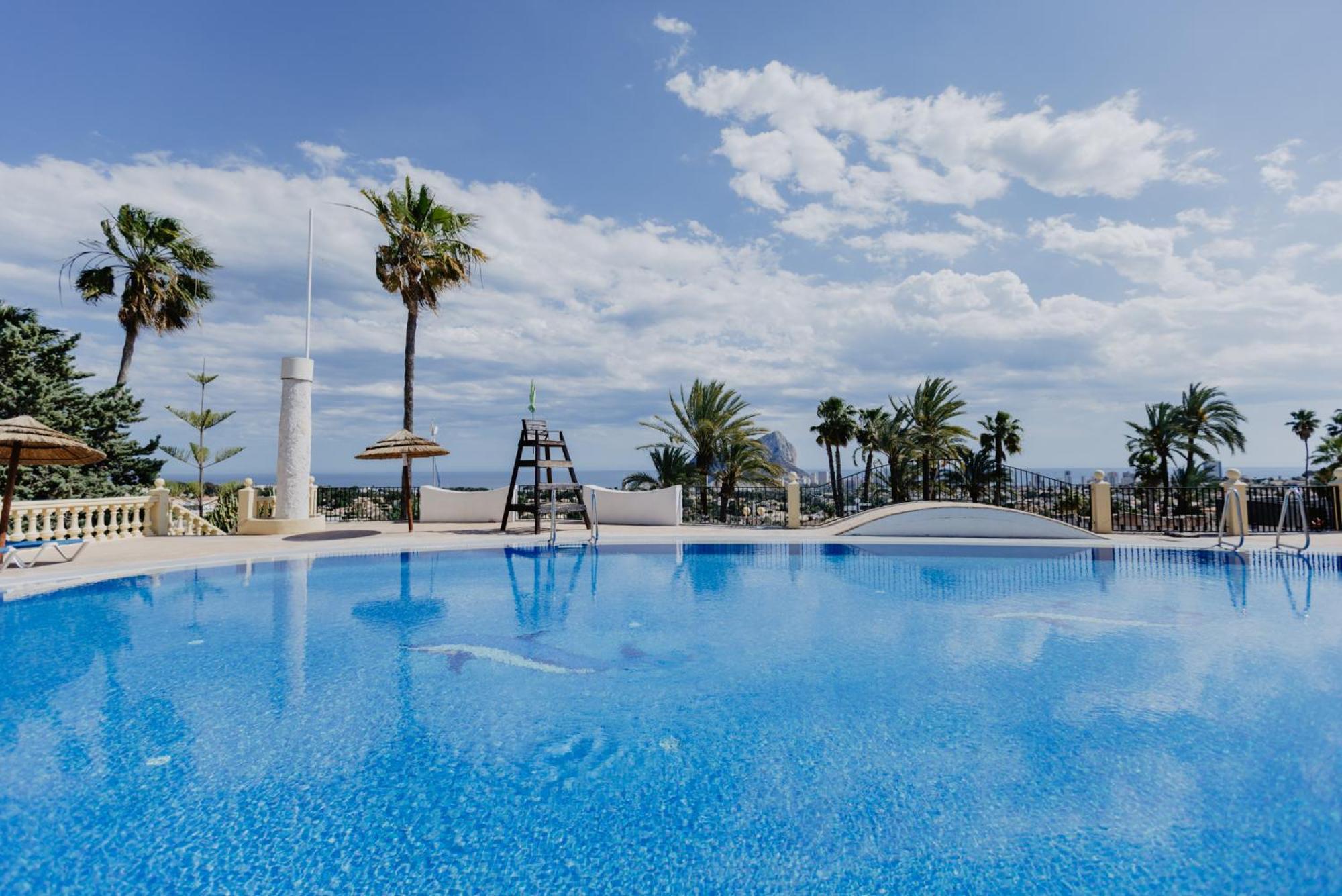 Casa Sunrise - Costa Blanca House With Rooftop, 5 Swimming Pools And Panoramic Sea- And Views At Penon De Ifach كاليبي المظهر الخارجي الصورة